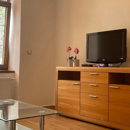 Apartmany Elzet Тршебонь Екстер'єр фото