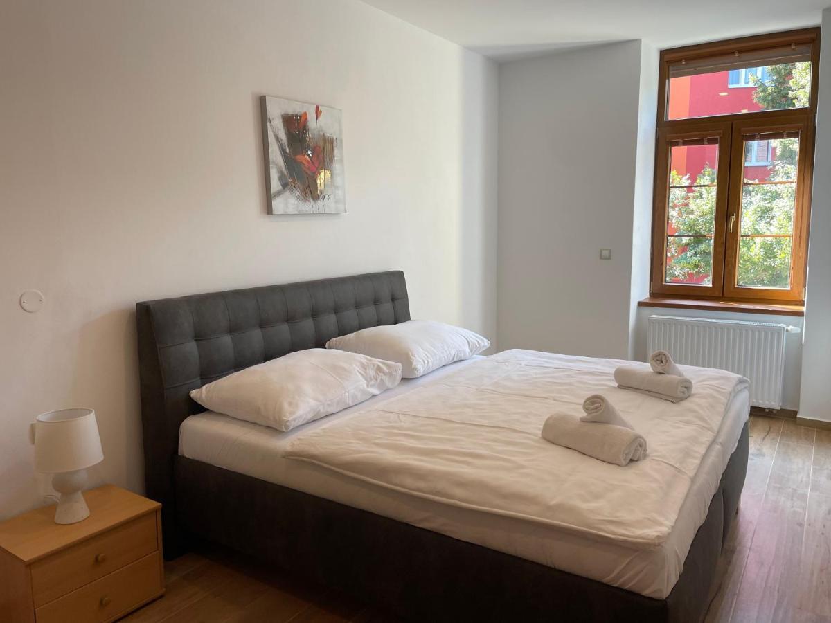 Apartmany Elzet Тршебонь Екстер'єр фото