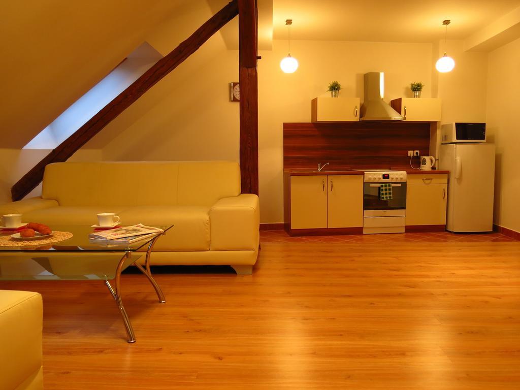 Apartmany Elzet Тршебонь Номер фото